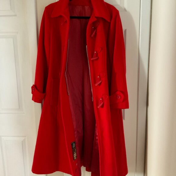 VINTAGE PURE VIRGIN WOOL COAT - RED - from SEARS, THE FASHION PLACE - Picture 2 of 6